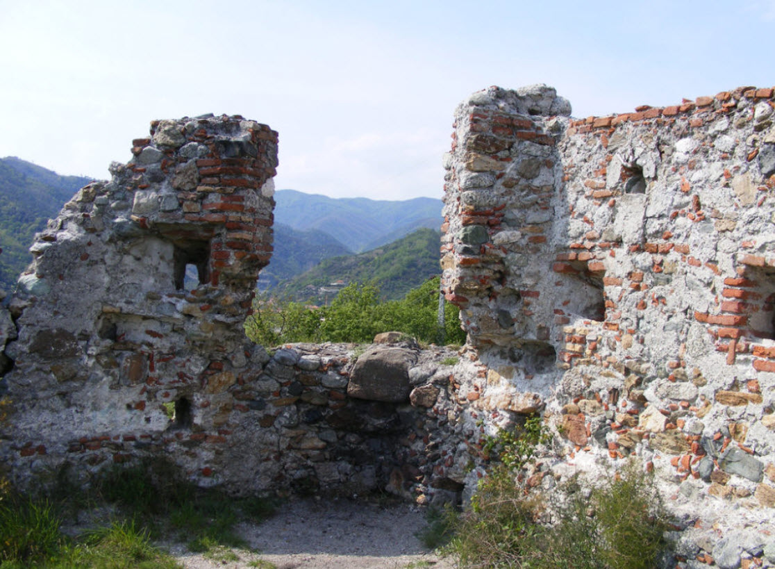Castellaro di Albisola Superiore (rovine), Italy